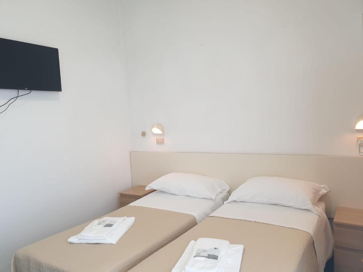 Hotel Baden Baden Rimini Zewnętrze zdjęcie