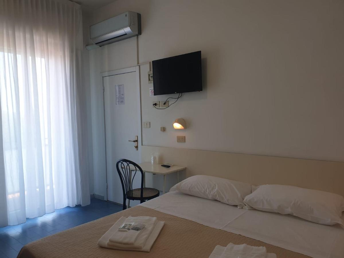 Hotel Baden Baden Rimini Zewnętrze zdjęcie