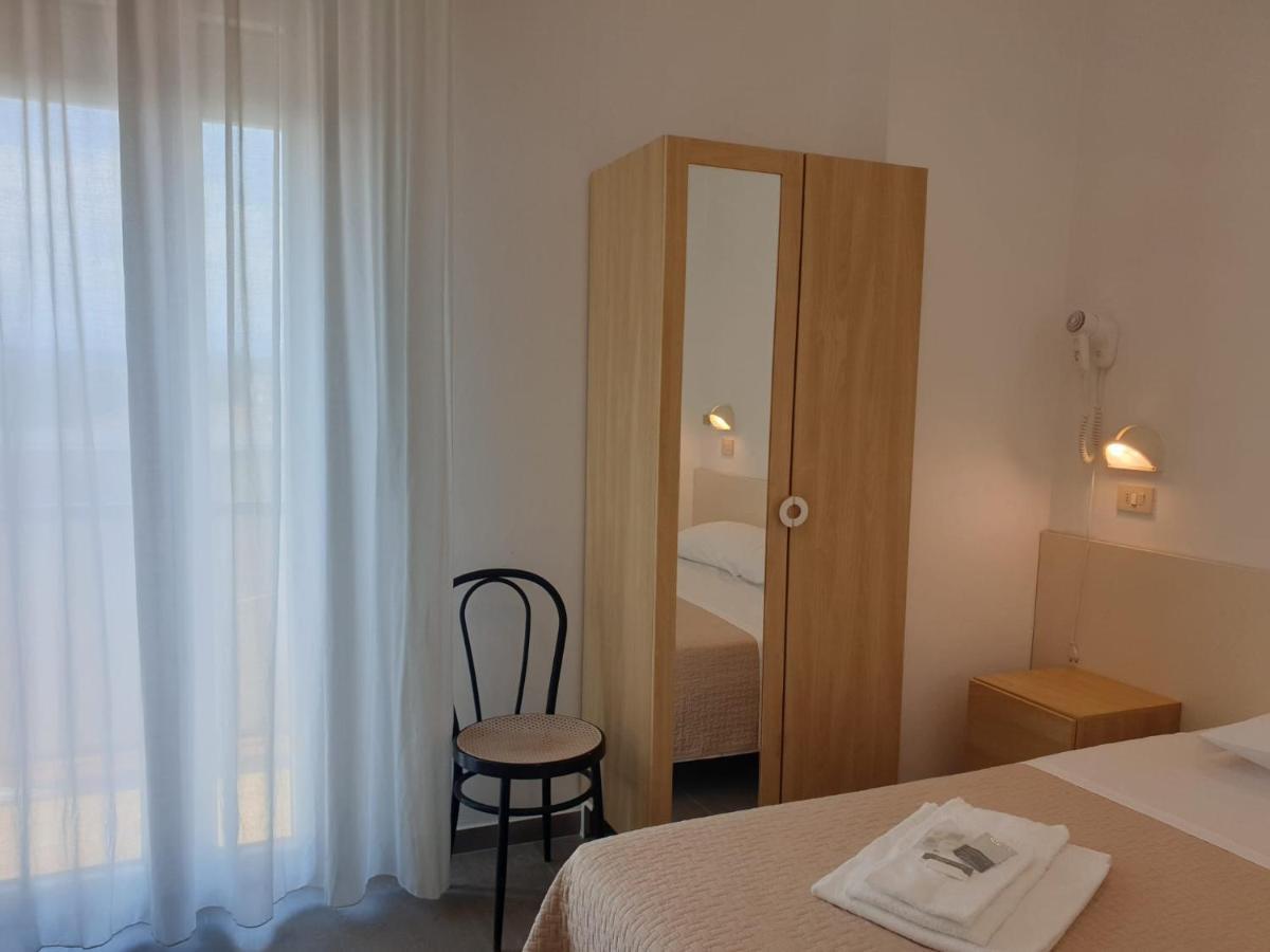 Hotel Baden Baden Rimini Zewnętrze zdjęcie