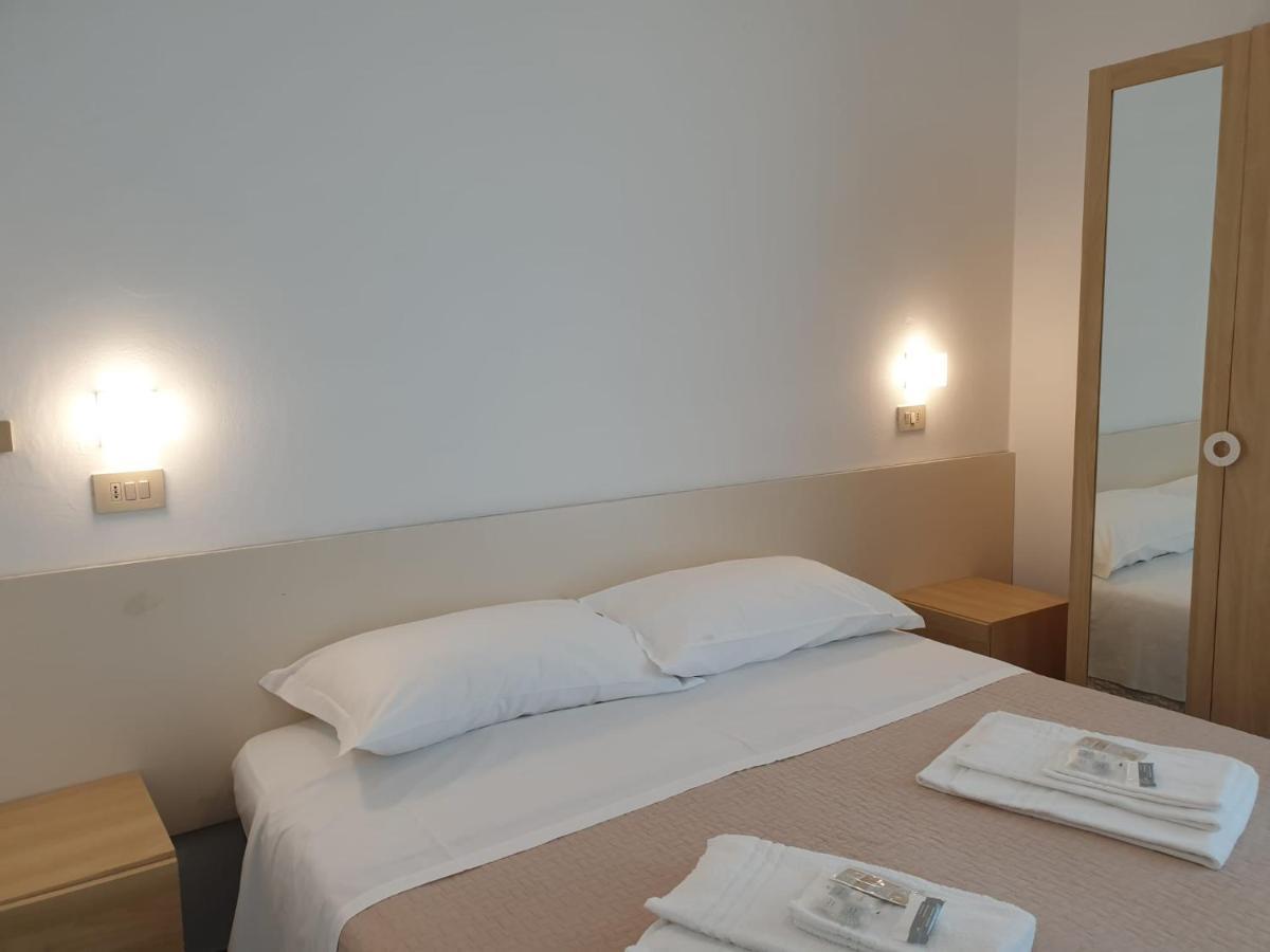 Hotel Baden Baden Rimini Zewnętrze zdjęcie